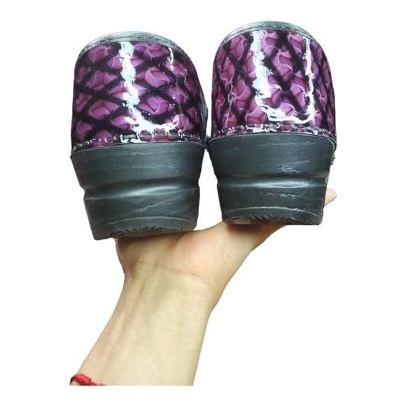 Sanita Professional Pheobe Purple Work Shoes Size 37 or US 6 NWOB - Picture 3 of 6